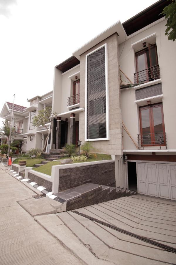Stay Inn Pasteur Bandung, Husein Sastranegara Airport Exterior foto