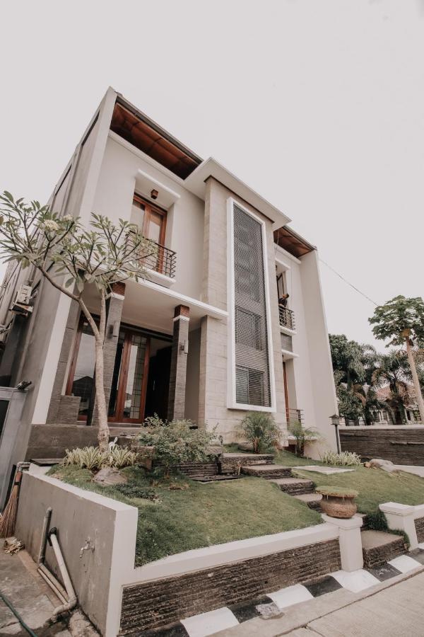 Stay Inn Pasteur Bandung, Husein Sastranegara Airport Exterior foto